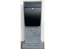 De Witte KB004 brievenbus blauwe hardsteen/aluminium zwart